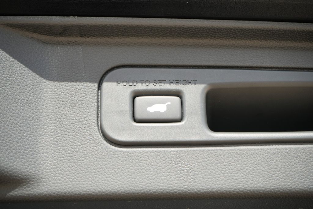 2023 HONDA PILOT - Image 12