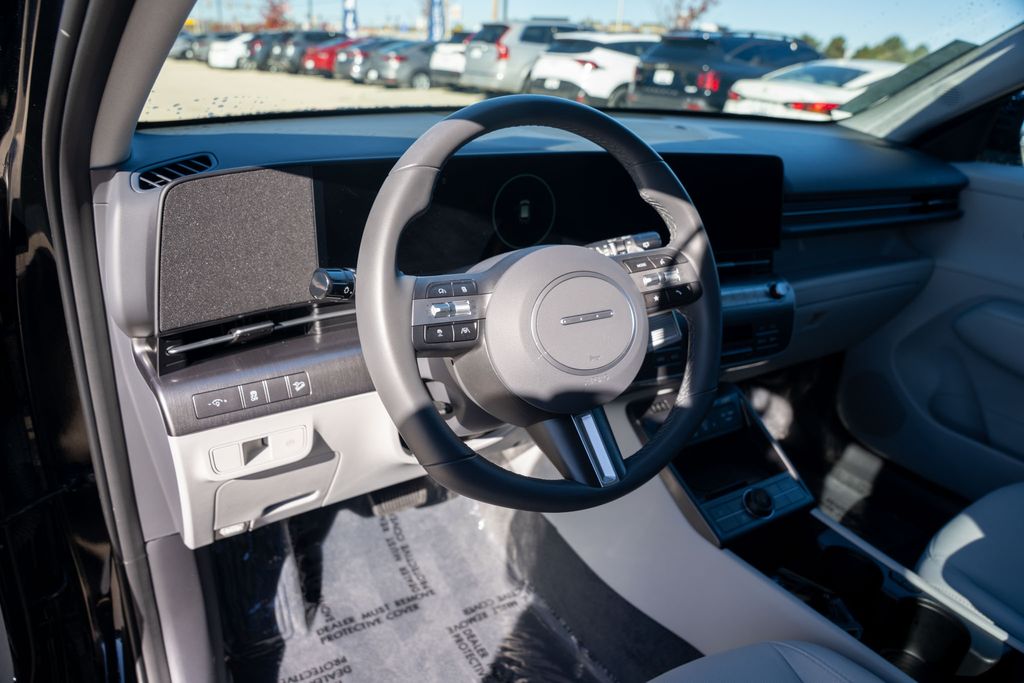 2025 HYUNDAI KONA - Image 18