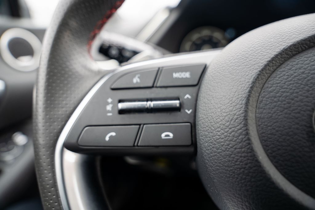 2022 HYUNDAI SONATA - Image 21