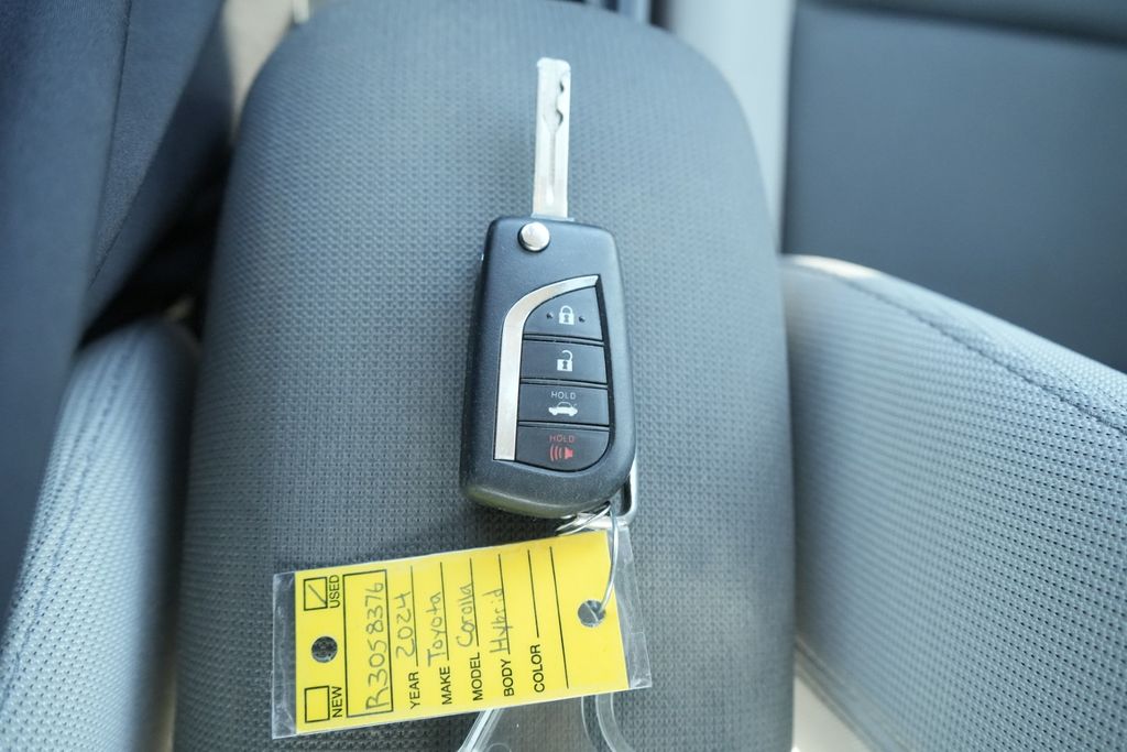 2024 TOYOTA COROLLA - Image 34