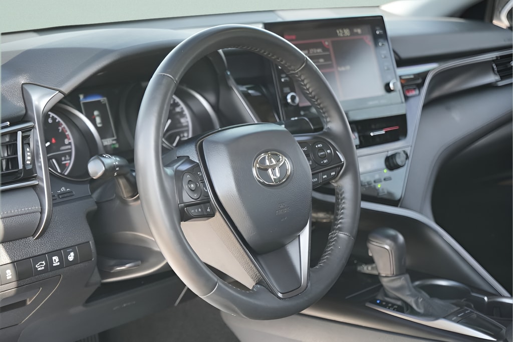 2023 Toyota Camry SE - Photo 23
