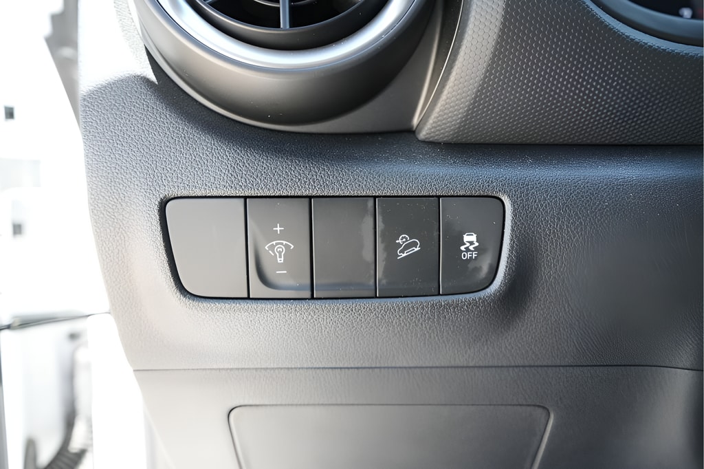 2023 Hyundai Kona SEL - Photo 24