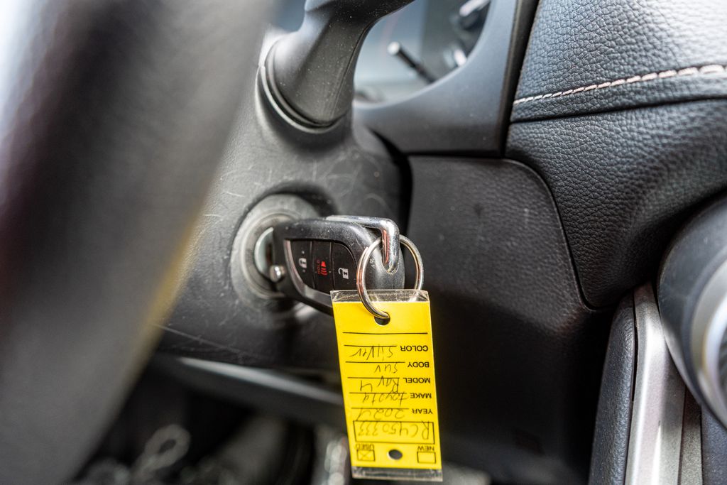 2024 TOYOTA RAV4 - Image 28