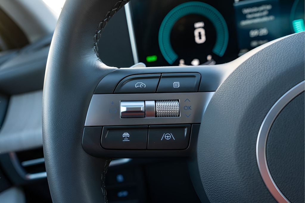 2025 Hyundai Sonata Hybrid SEL - Photo 25