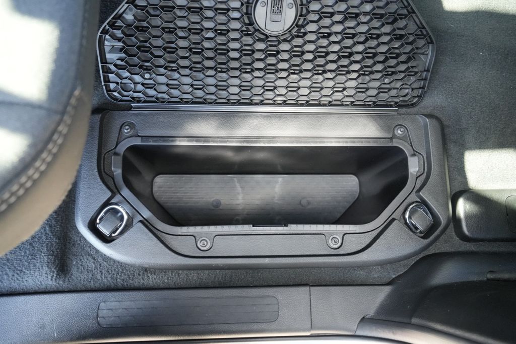 2023 RAM 1500 - Image 15