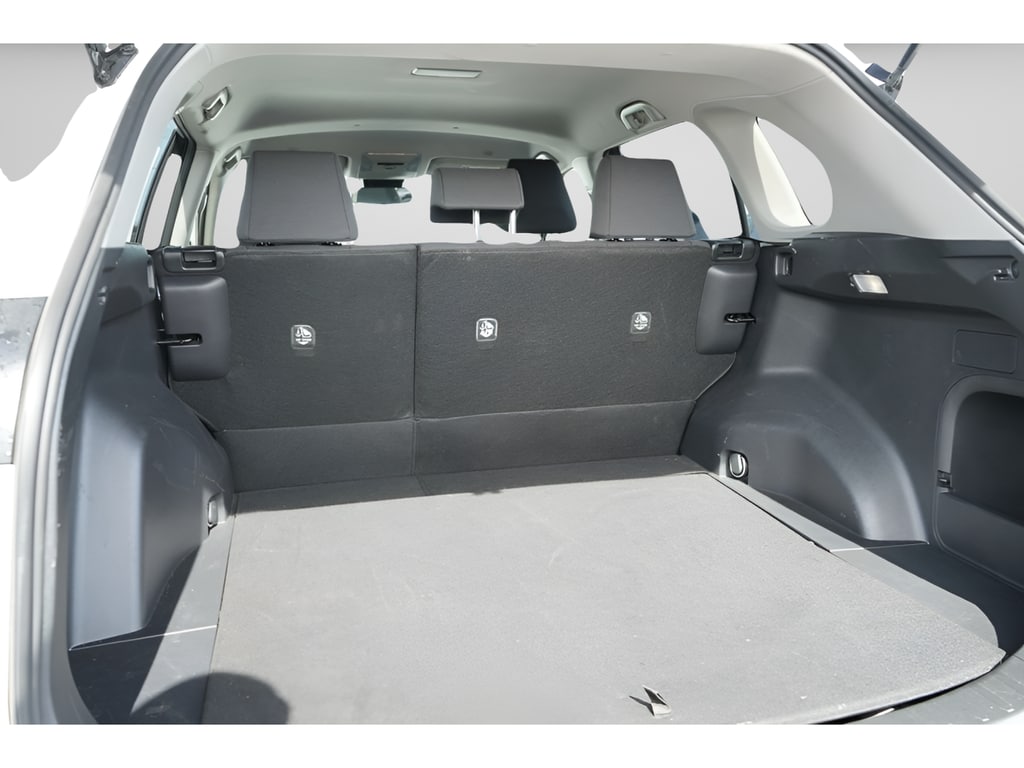 2025 Toyota RAV4 LE - Photo 12