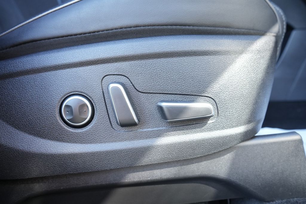 2025 HYUNDAI PALISADE - Image 17