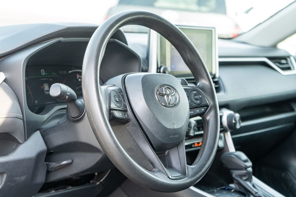 2023 TOYOTA RAV4 - Image 21