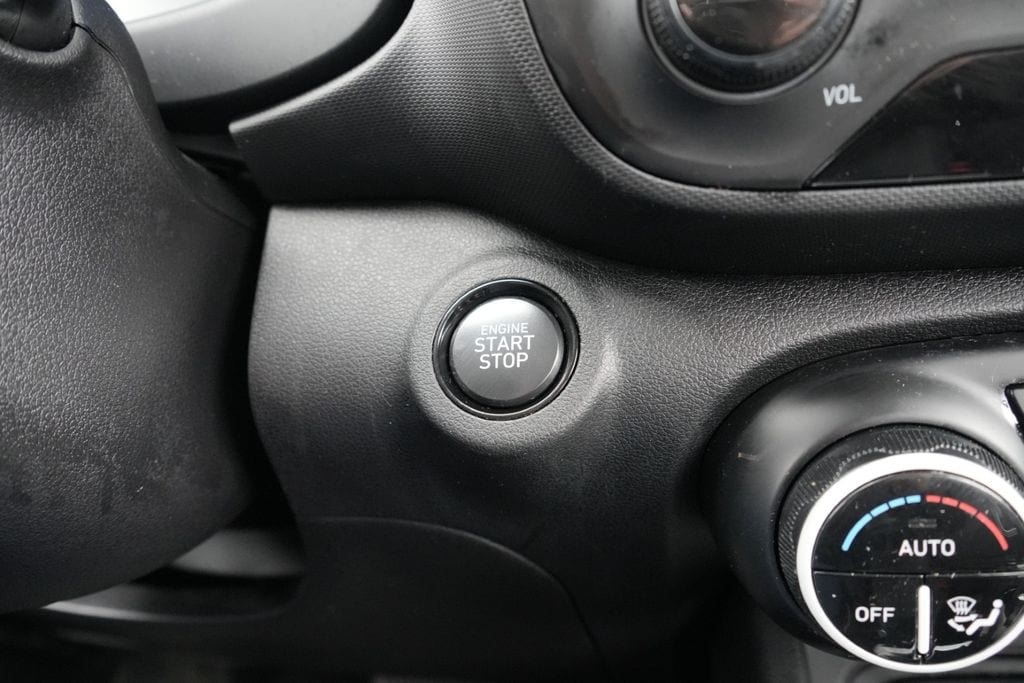 2023 HYUNDAI VENUE - Image 25