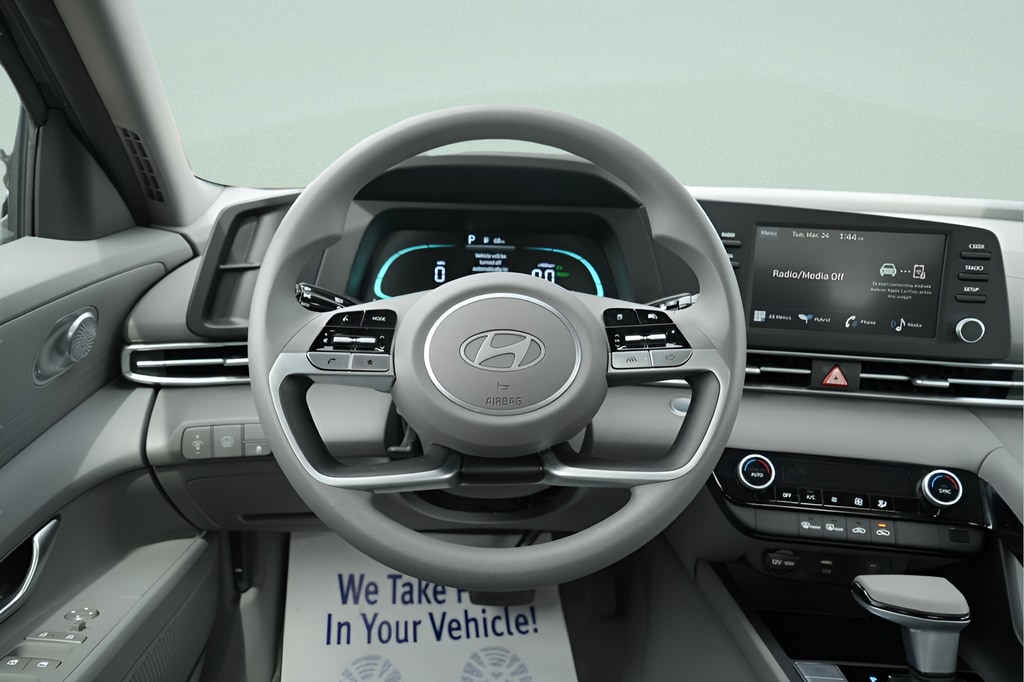 2025 Hyundai Elantra Blue - Photo 16