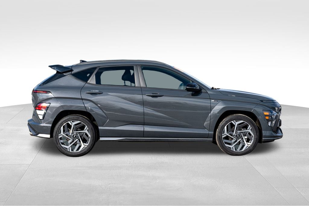 2024 HYUNDAI KONA - Image 8
