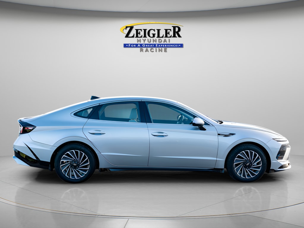 2025 Hyundai Sonata Hybrid SEL - Photo 9