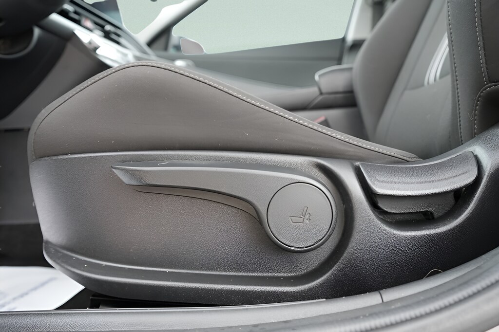 2024 Hyundai Elantra SEL - Photo 21