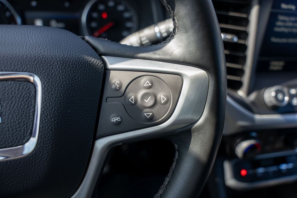 2023 GMC ACADIA - Image 23