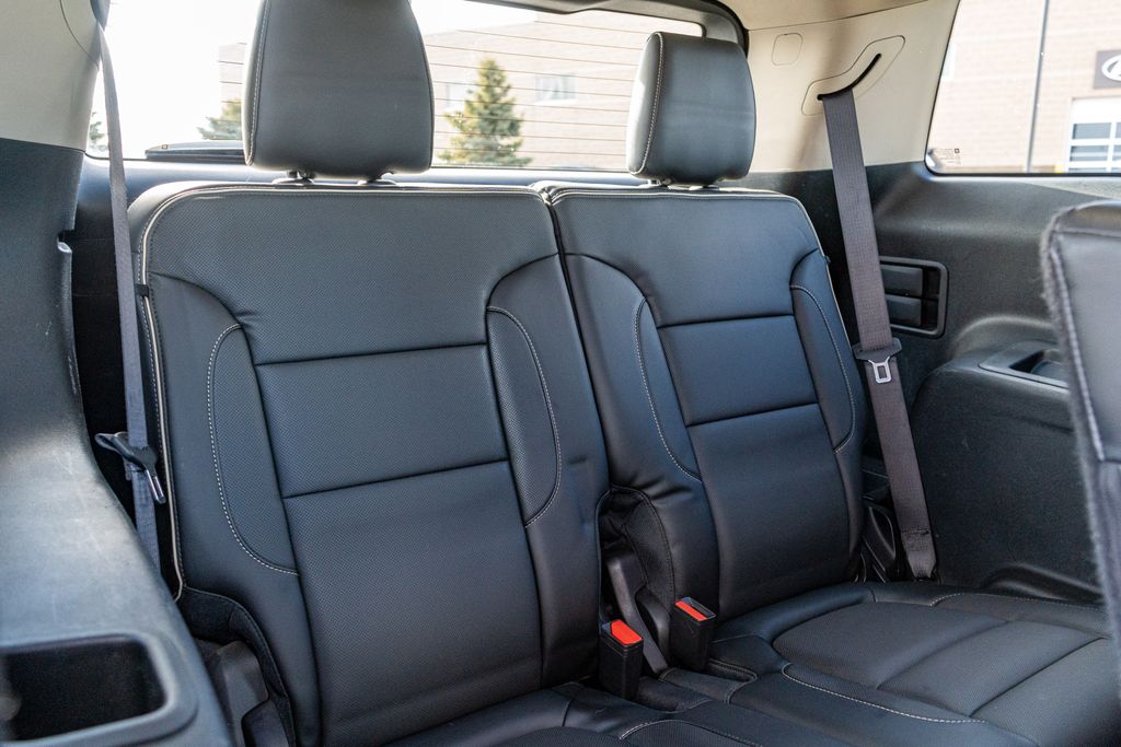 2017 GMC ACADIA - Image 18