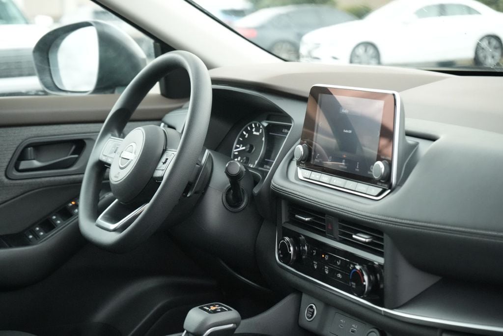 2023 NISSAN ROGUE - Image 12