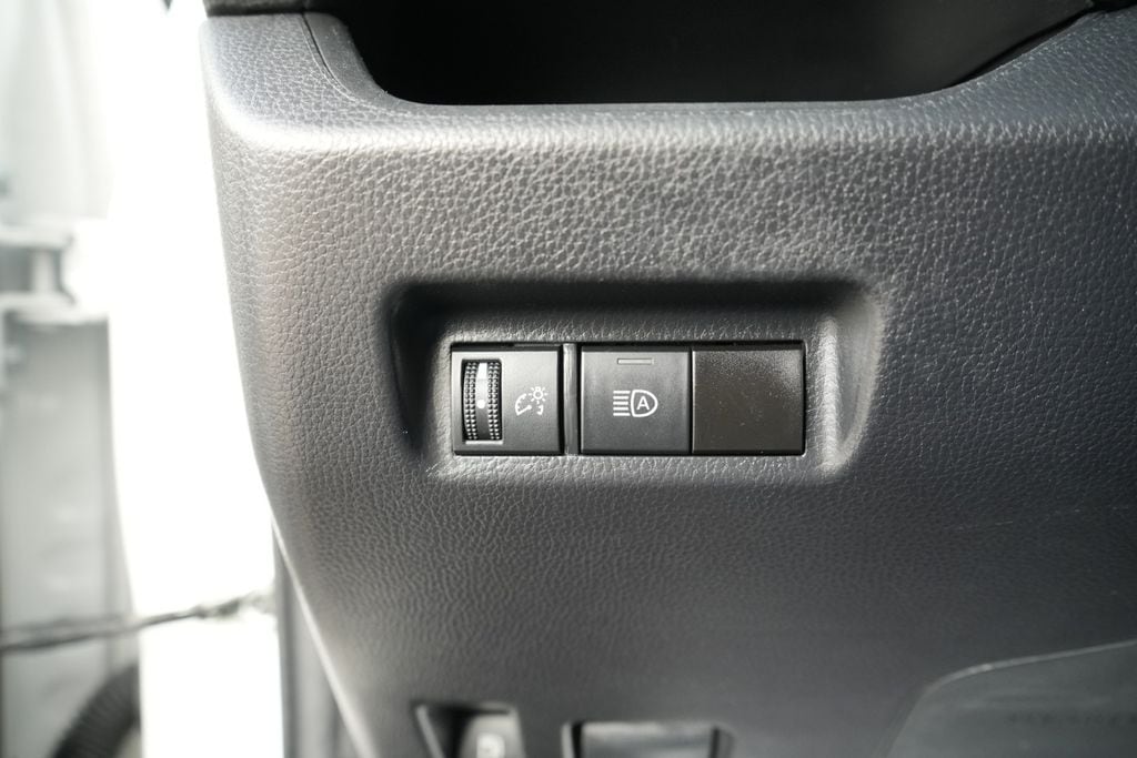 2024 TOYOTA RAV4 - Image 24