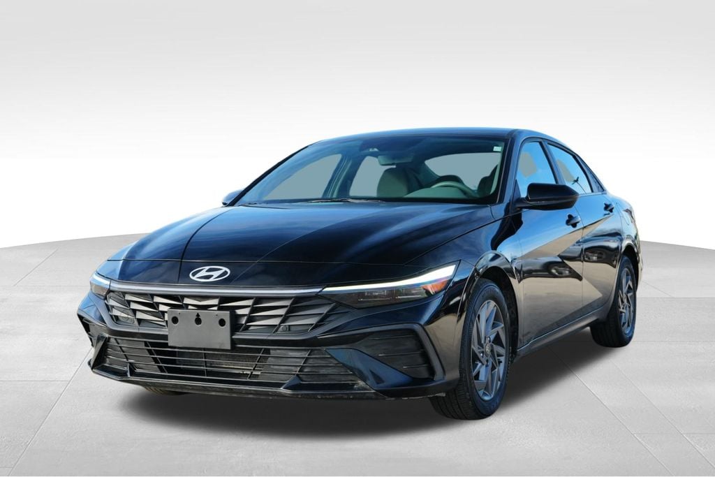 2024 HYUNDAI ELANTRA - Image 3