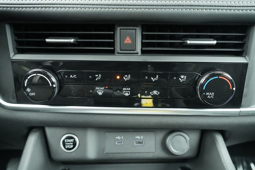 2023 NISSAN ROGUE - Image 32