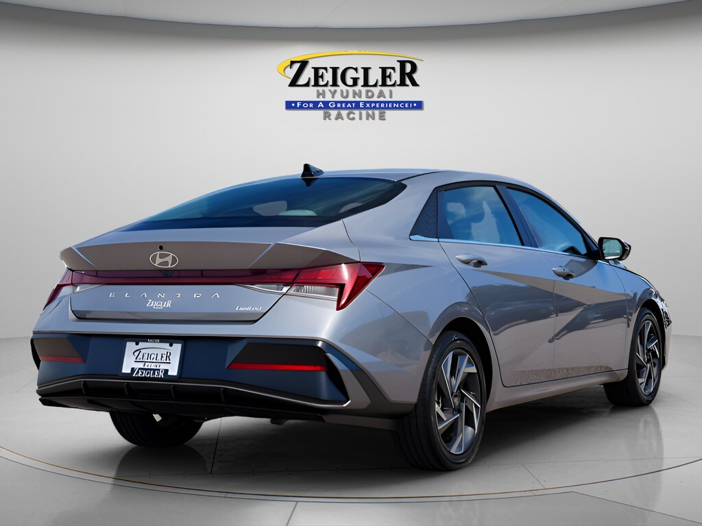 2026 Hyundai Elantra Limited - Photo 7