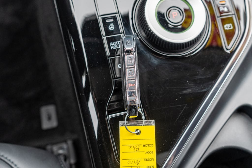 2025 KIA NIRO - Image 38