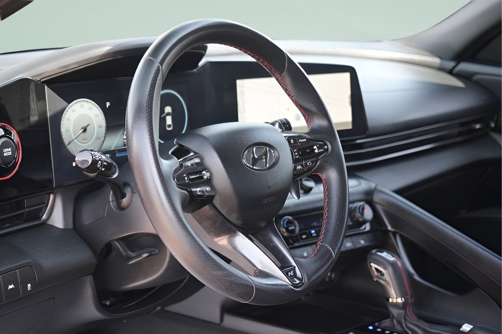 2023 Hyundai Elantra N Line - Photo 23