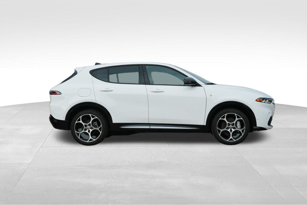 2024 ALFA ROMEO TONALE - Image 8