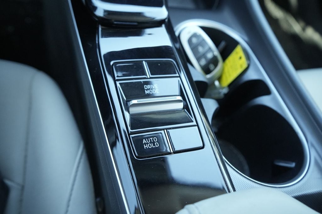 2023 HYUNDAI SONATA - Image 32