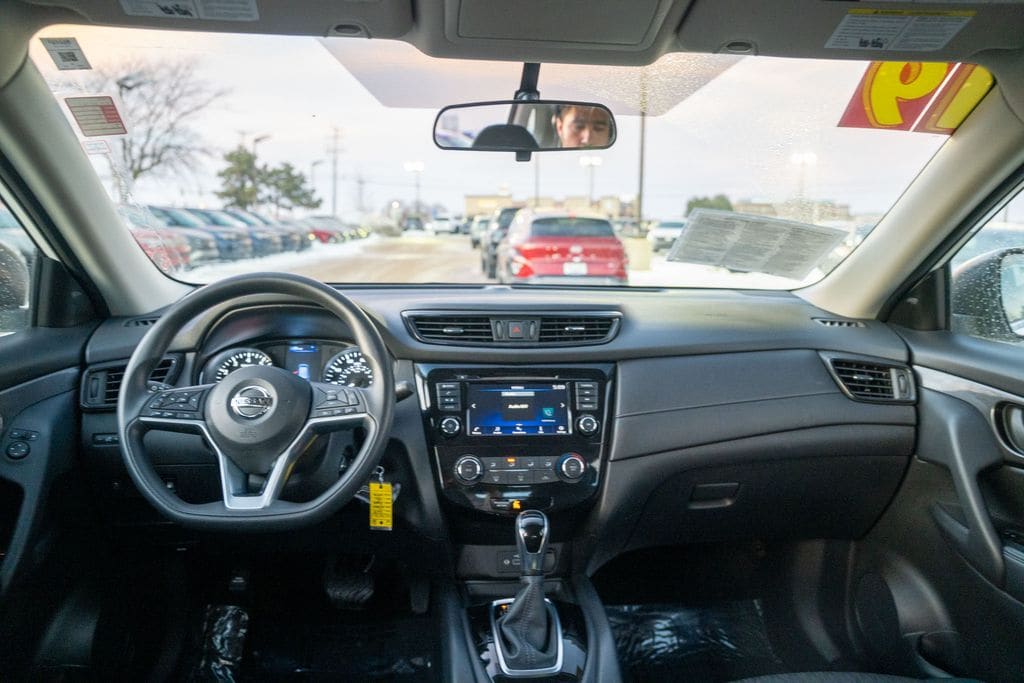 2019 NISSAN ROGUE - Image 15