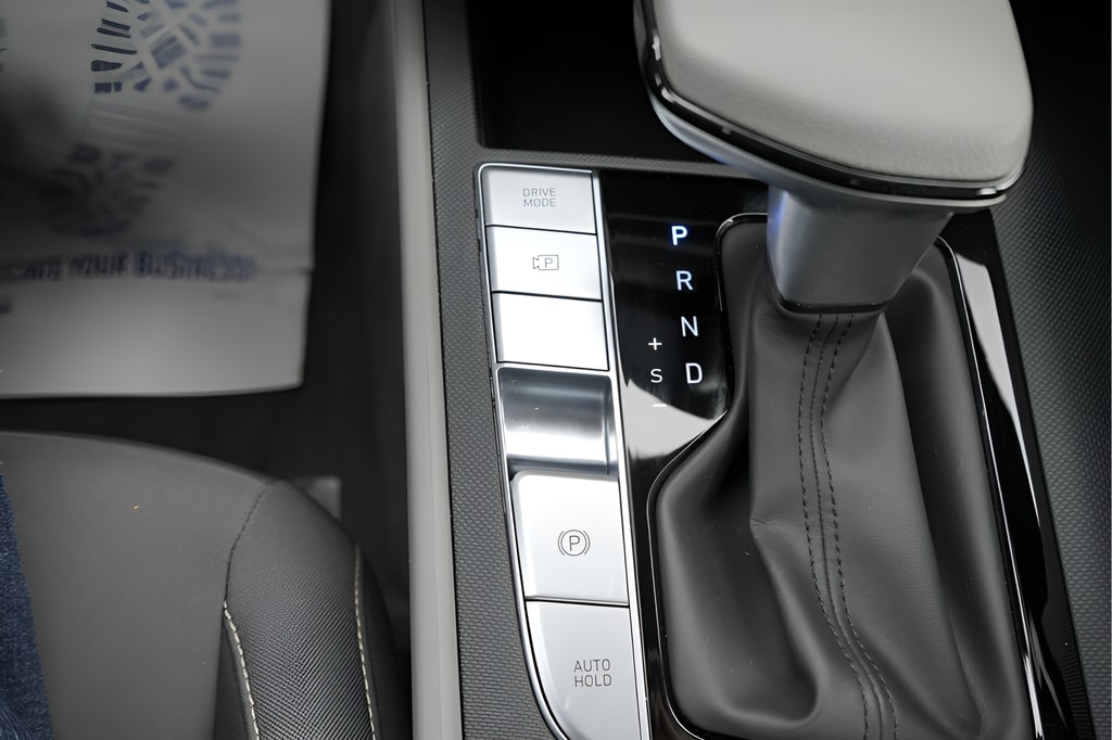 2025 Hyundai Elantra Blue - Photo 31