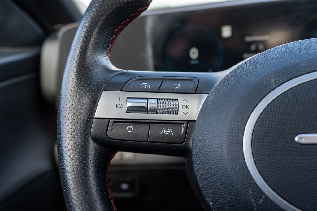 2024 HYUNDAI KONA - Image 27