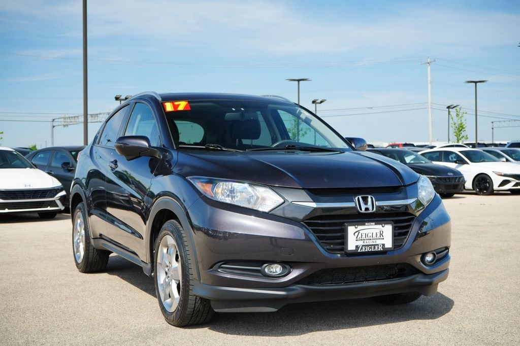 2017 Honda HR-V EX-L Navi AWD's photo