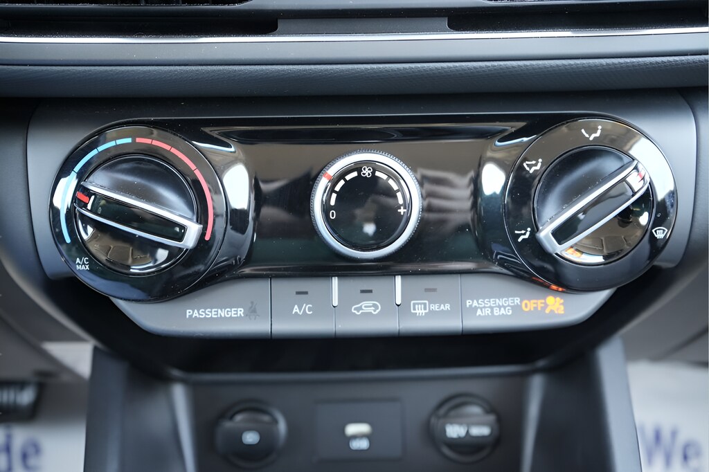 2023 Hyundai Kona SEL - Photo 32