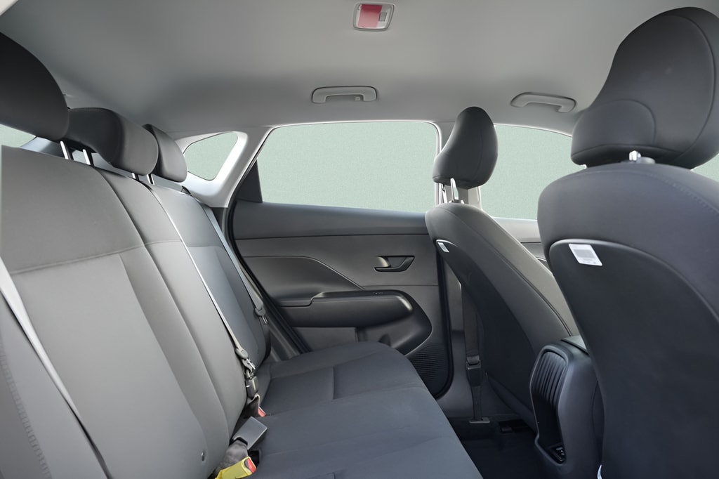 2026 Hyundai Kona SE - Photo 14