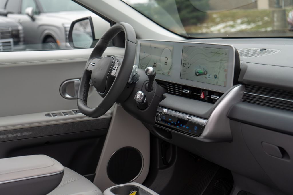 2023 HYUNDAI IONIQ 5 - Image 12