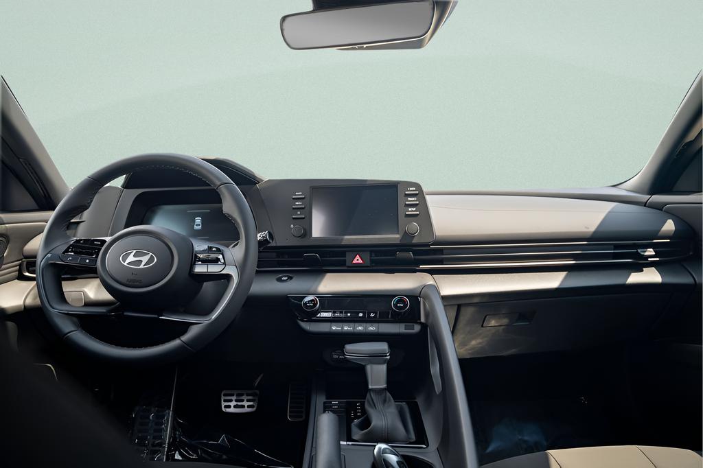 2025 Hyundai Elantra SEL - Photo 15