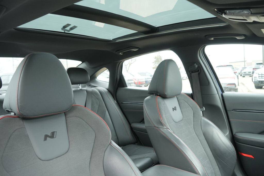 2021 HYUNDAI SONATA - Image 13