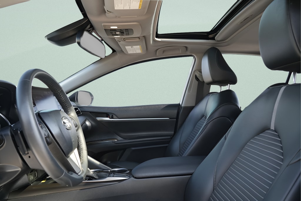 2023 Toyota Camry SE - Photo 24