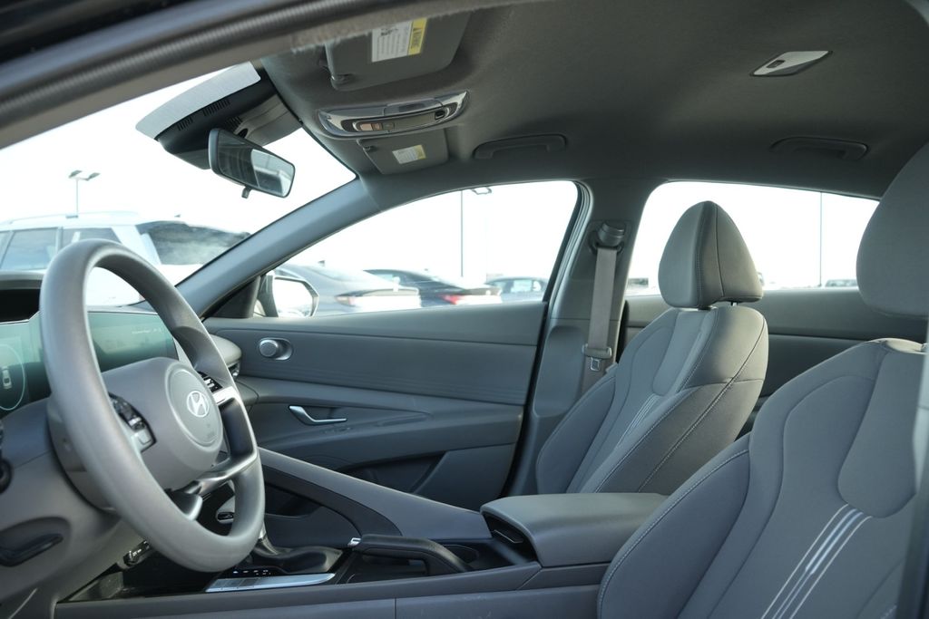 2024 HYUNDAI ELANTRA - Image 22