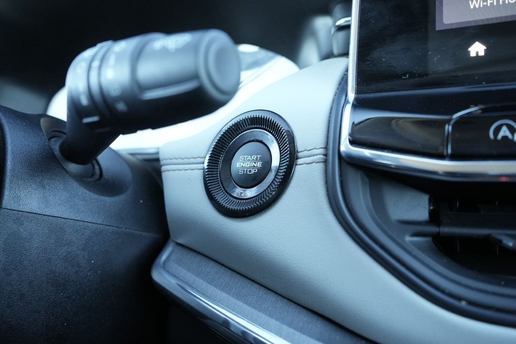 2022 JEEP COMPASS - Image 30