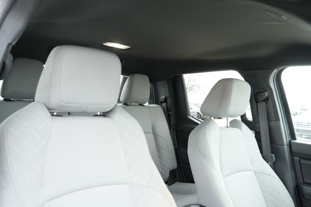 2024 TOYOTA TACOMA - Image 15