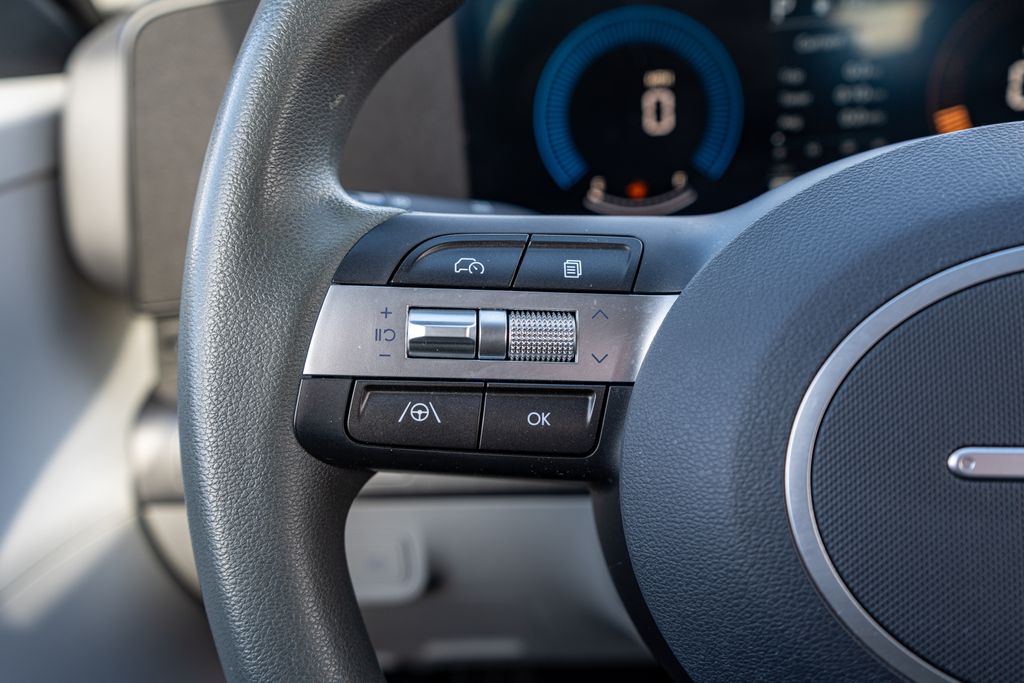 2025 HYUNDAI KONA - Image 24