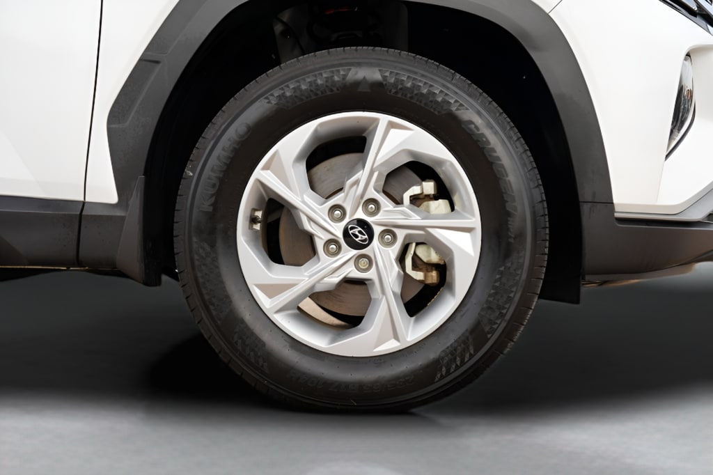 2024 Hyundai Tucson SE - Photo 9