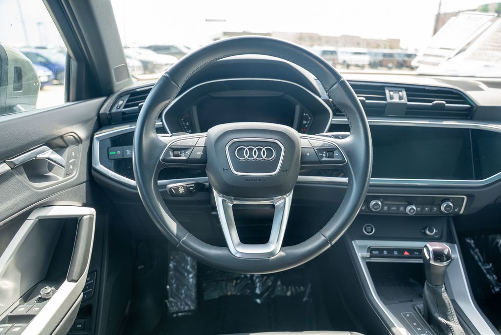 2024 AUDI Q3 - Image 15