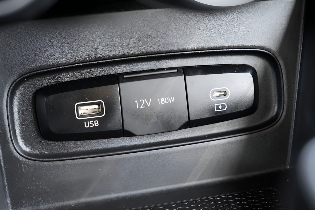 2023 Hyundai Venue SEL - Photo 30