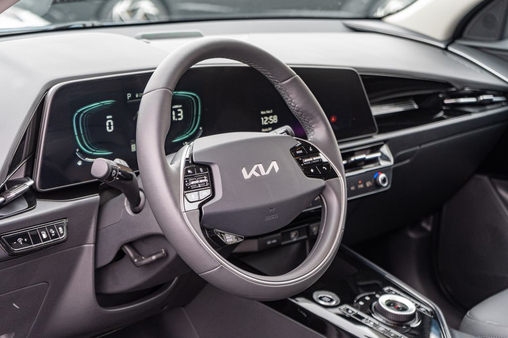 2025 KIA NIRO - Image 23