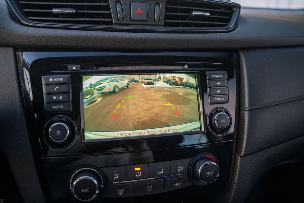 2019 NISSAN ROGUE - Image 29