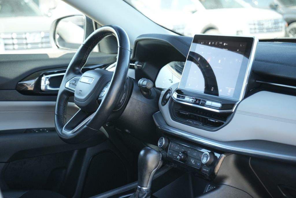 2022 JEEP COMPASS - Image 12