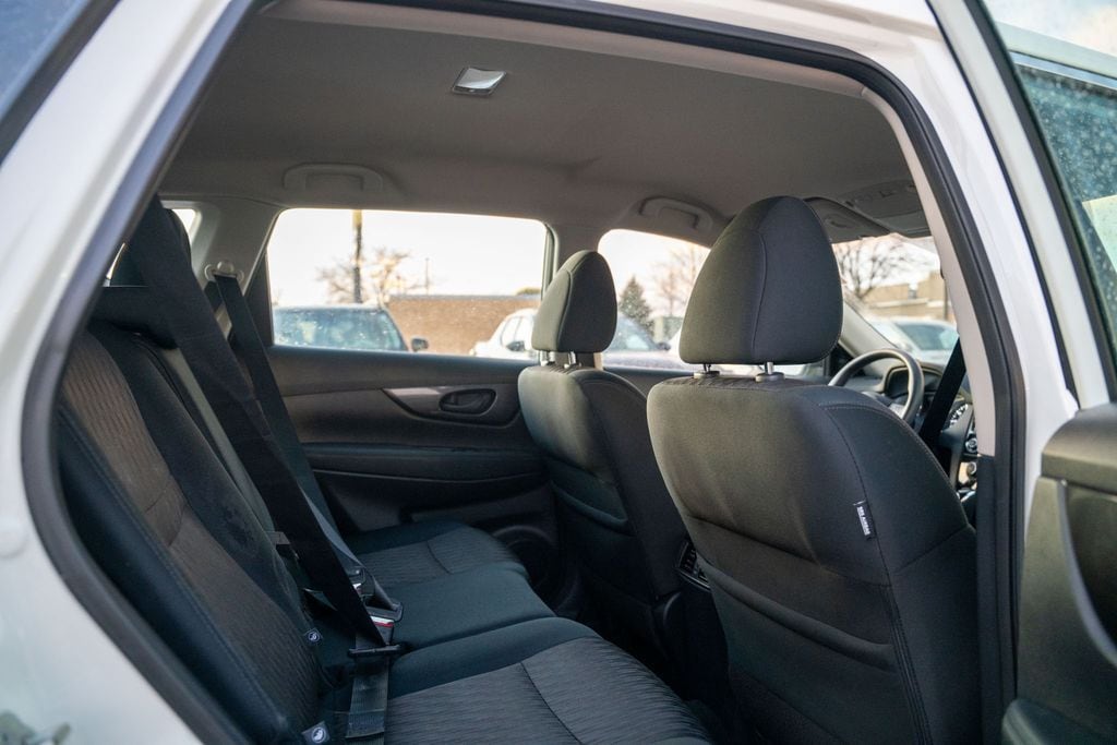 2019 NISSAN ROGUE - Image 13