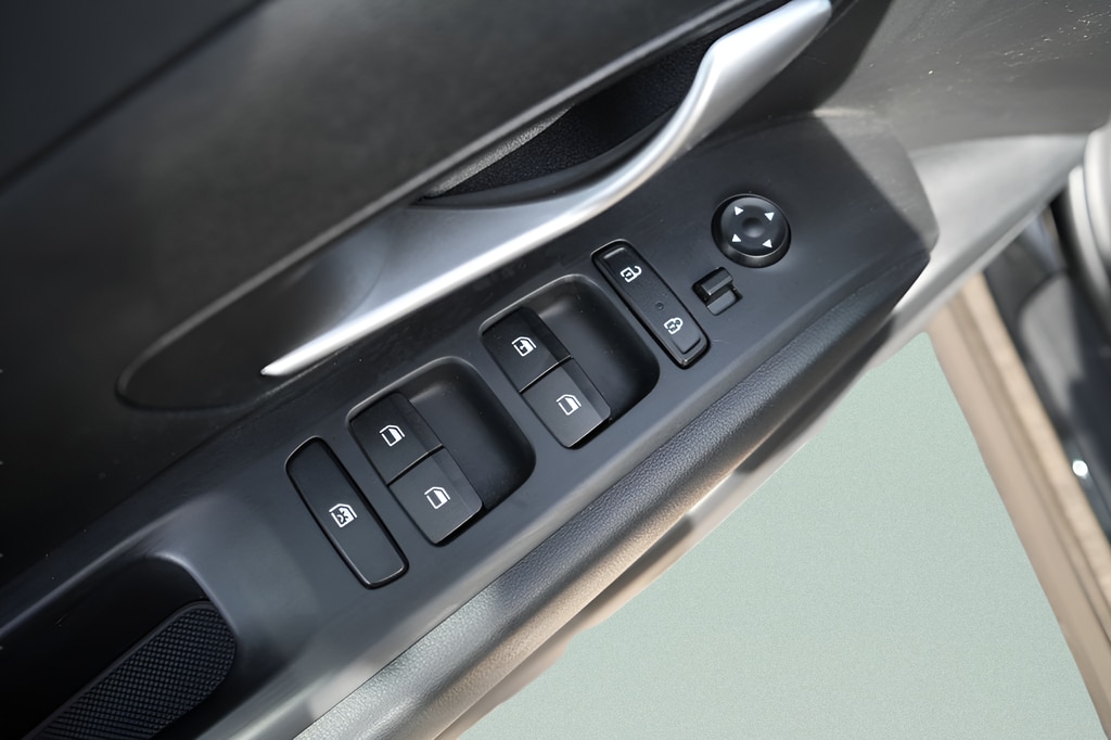 2023 Hyundai Tucson SE - Photo 19
